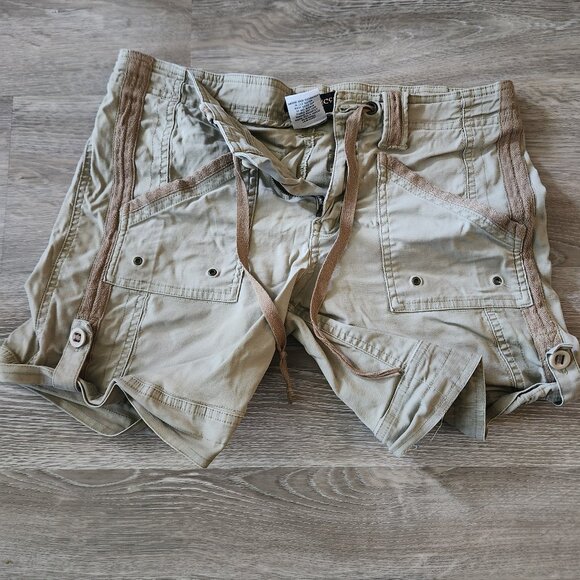 Z Cavaricci Beige Cargo Shorts sz 4 - Picture 1 of 1
